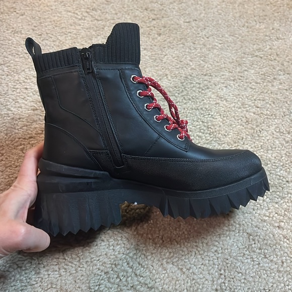 Nurture Whitney water resistant waterproof lace up platform boot red laces 5.5 - Picture 9 of 11